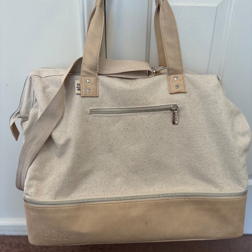 Béis The Weekender in Beige